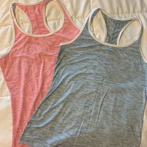 2 Gap Breathe Tank Tops
